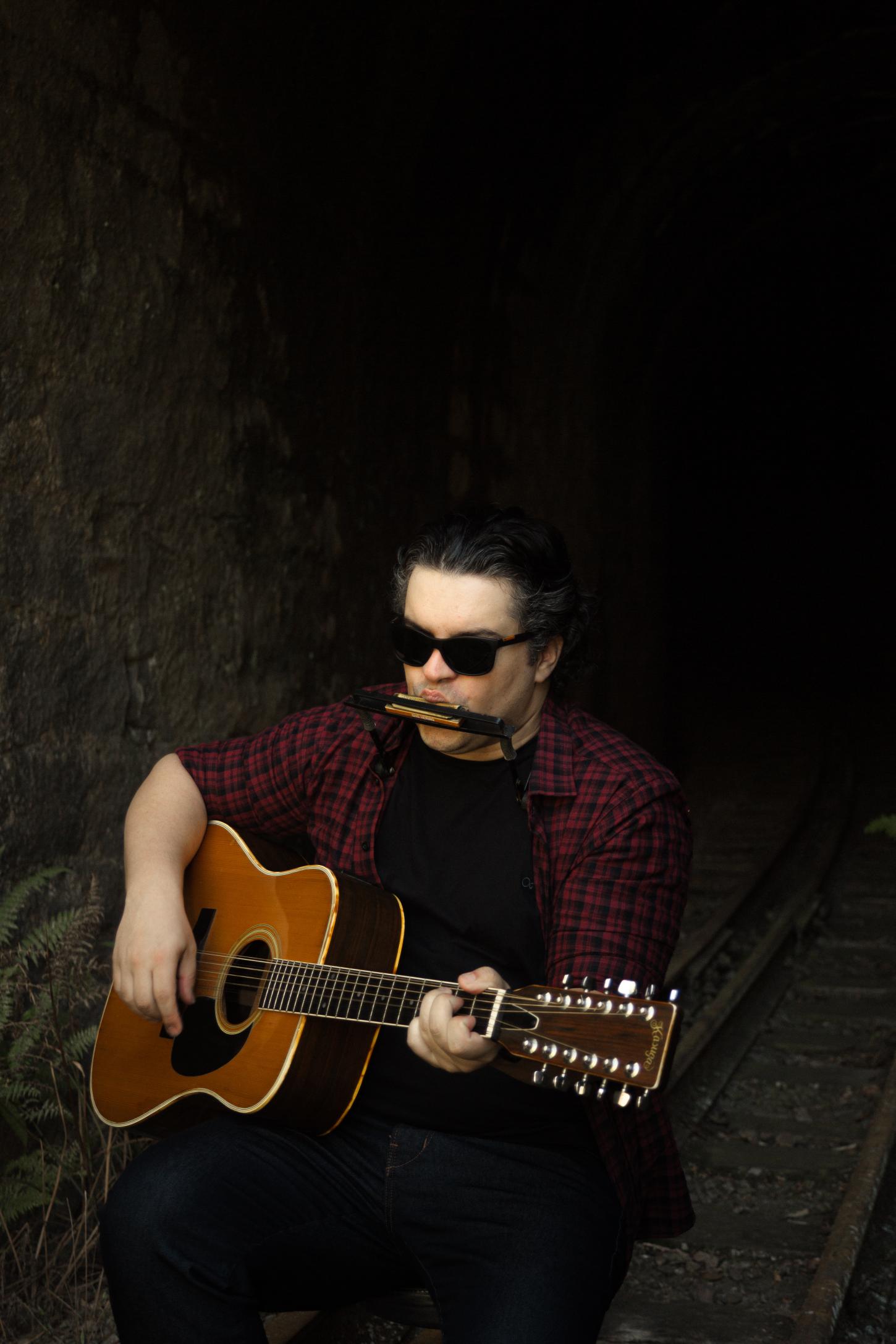 Vargem Alta: Marcos Tadeu lança primeiro EP autoral e transforma resistência em música