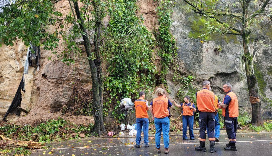Defesa Civil Estadual avalia área com risco de deslizamento em Cachoeiro de Itapemirim