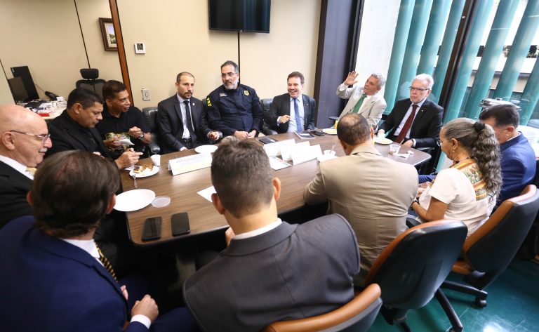 Comissão de Segurança cria agenda de diálogo semanal com Ministério da Justiça