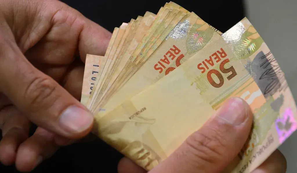 Mercado reduz previsão da inflação para 3,99% e reforça expectativa de queda dos juros em 2026