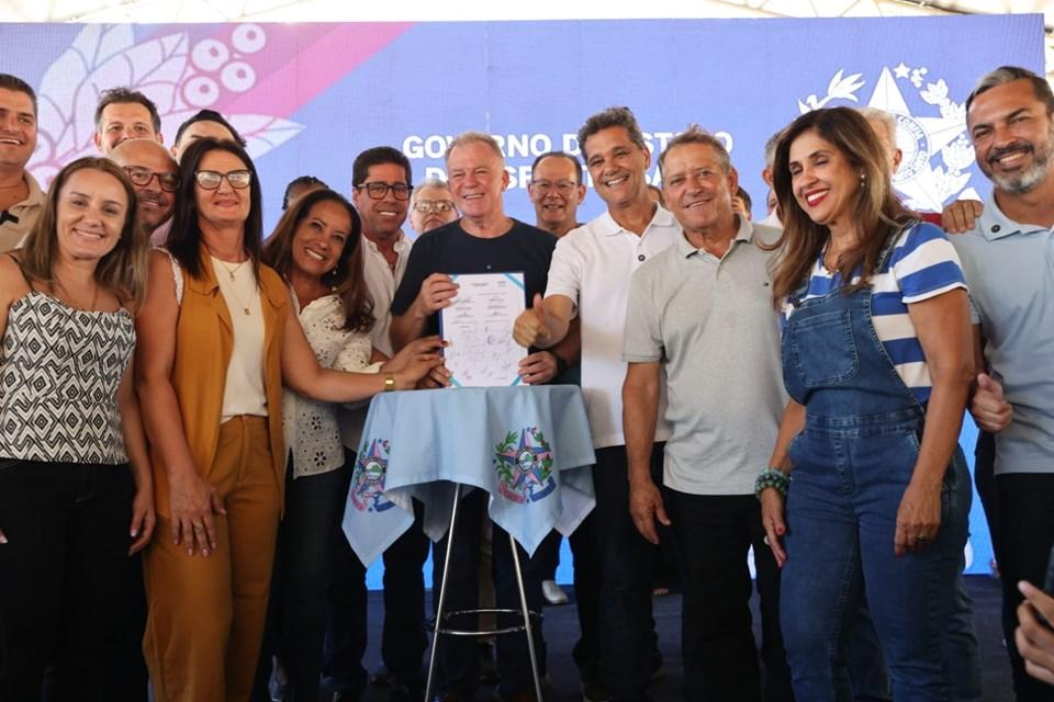 Nova Venécia vive dia histórico com pacote milionário de obras e investimentos do Governo do Estado