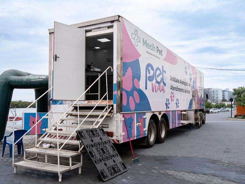 Carreta Pet Vida chega a Vargem Alta com 80 castrações gratuitas