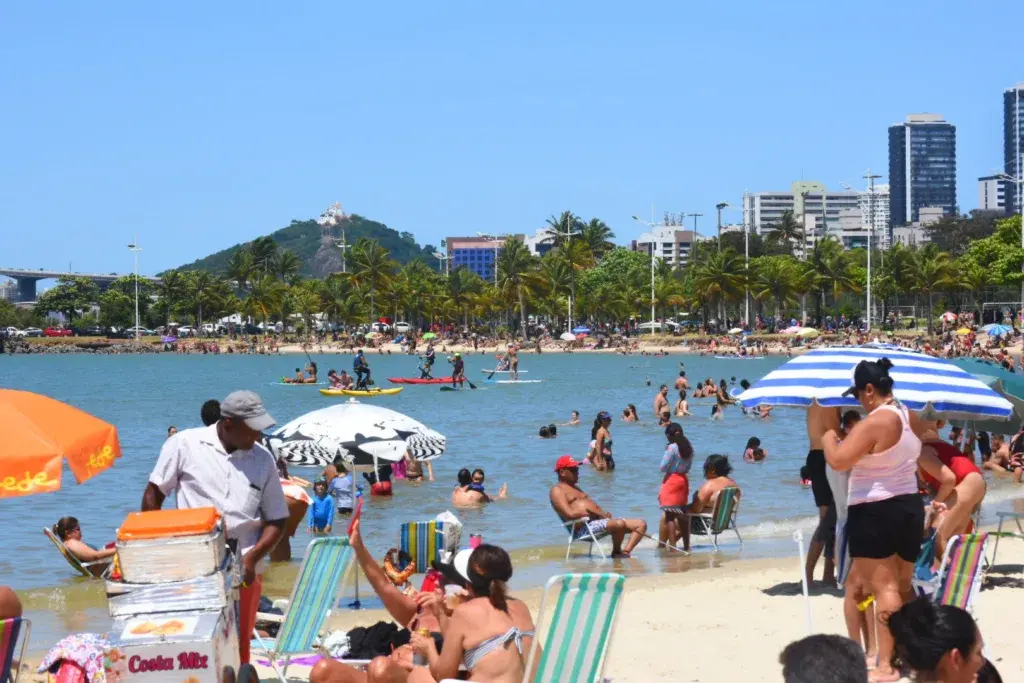 Onda de calor avança pelo Brasil, mas deixa Espírito Santo apenas mais abafado