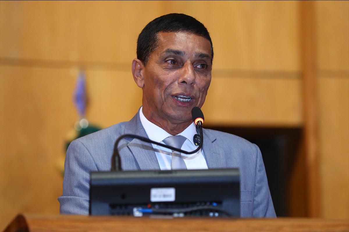 Projeto garante falta justificada para pais e mães atípicos no ES