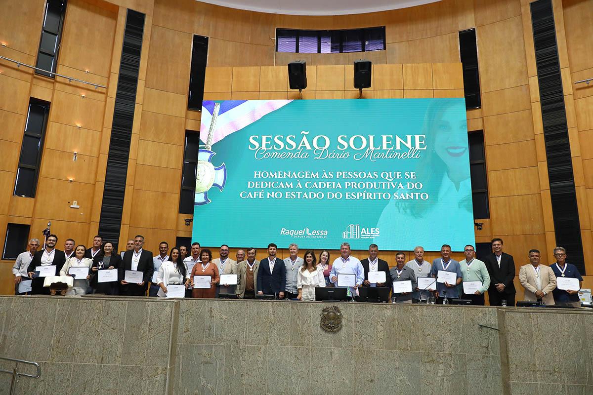 Café no centro da economia: Assembleia homenageia produtores e reforça força do setor no ES