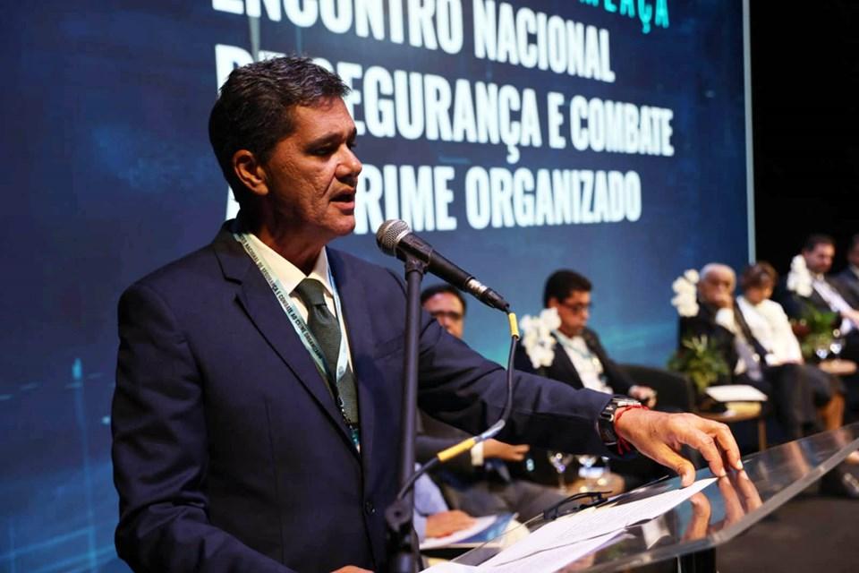 Ferraço defende lei mais rígida contra facções e cobra ação nacional