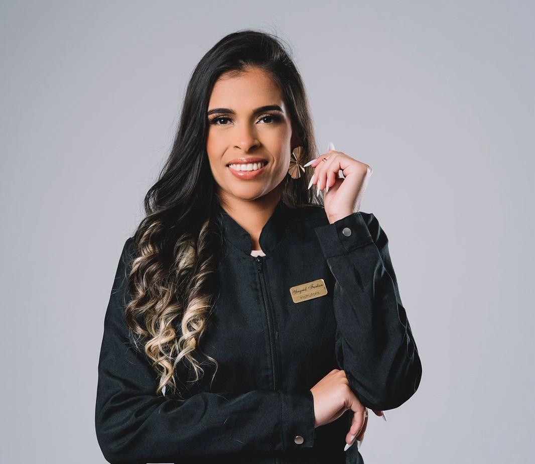 Yngrid Furlan Academy é eleita melhor nail designer no Prêmio Conexão 2026