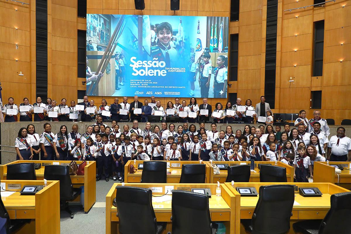 Assembleia Legislativa homenageia Clube dos Aventureiros por trabalho de formação infantil no Espírito Santo