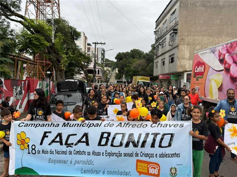 Caminhada mobiliza Alfredo Chaves no combate ao abuso e à exploração sexual infantil