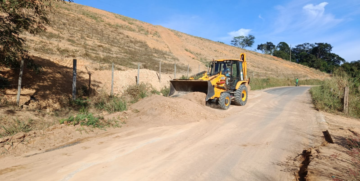Caminhos do Campo intensifica manutenção de estradas rurais em diversas regiões do Espírito Santo