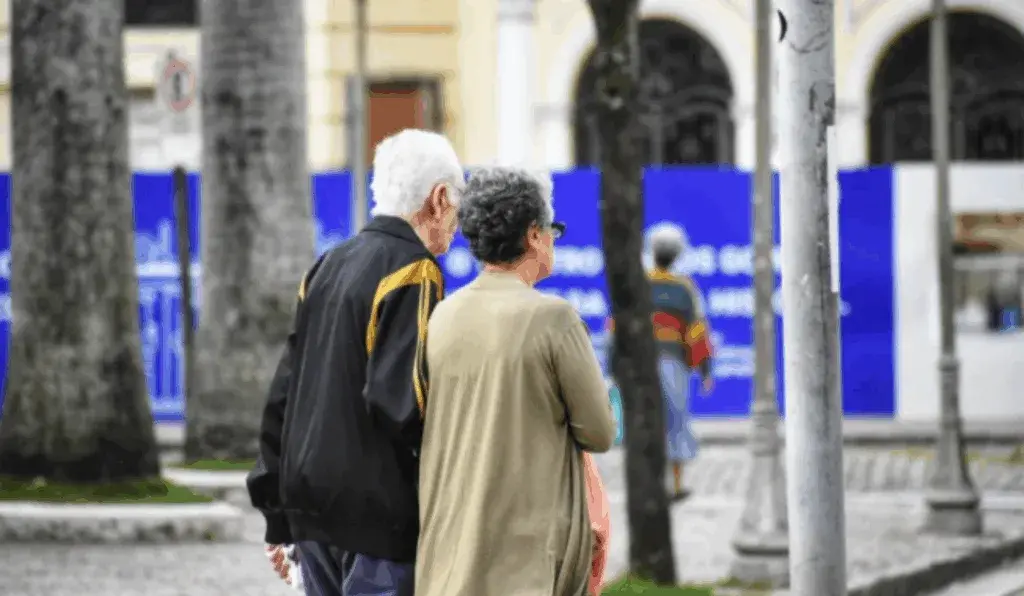 Frente fria muda o tempo no ES e fim de semana terá chuva, vento e temperaturas mais baixas