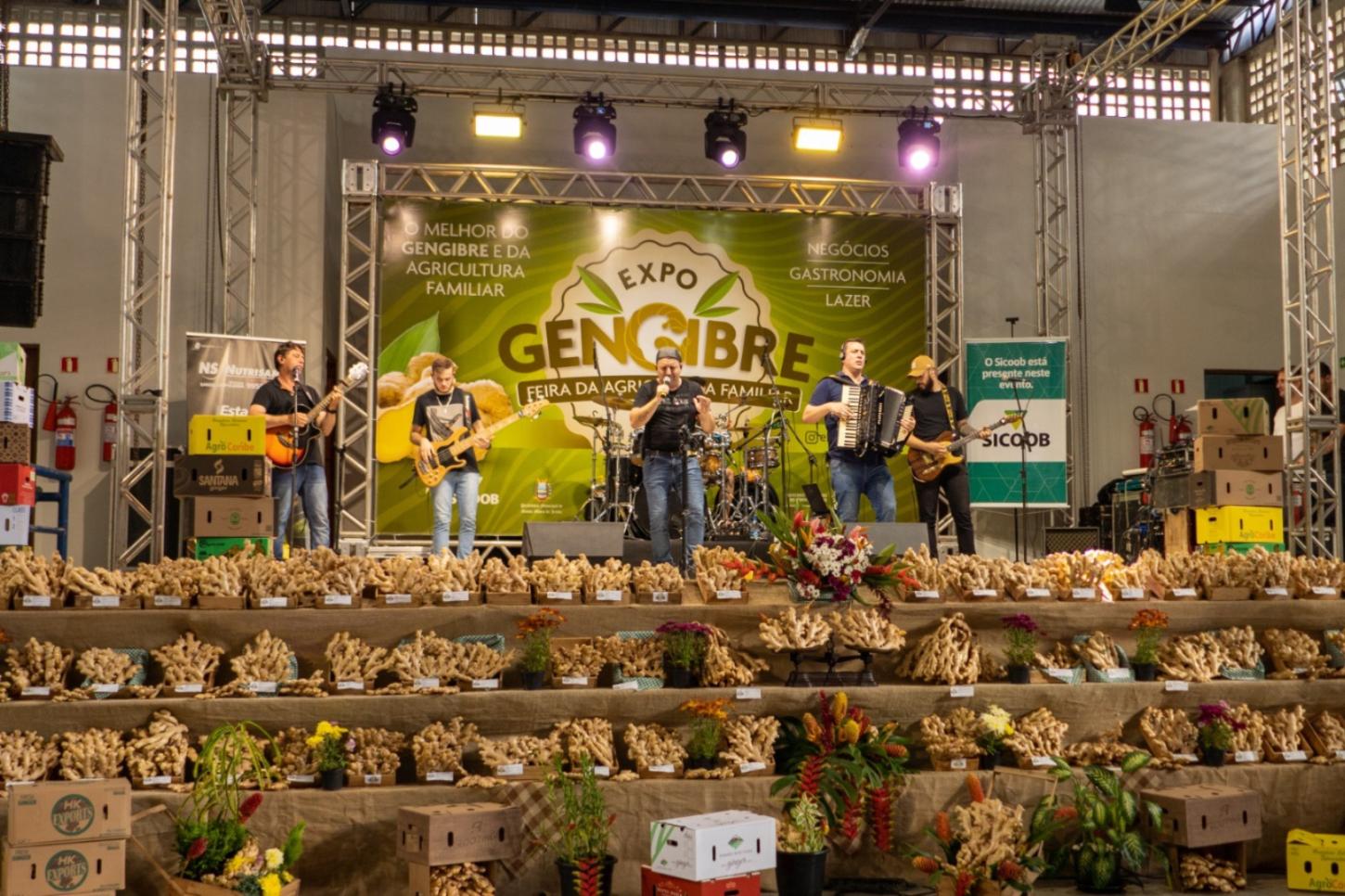 Gengibre, música e gastronomia colocam Santa Leopoldina no centro das atenções neste fim de semana