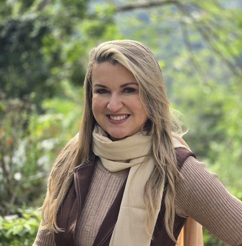 Maria de Fátima David Grillo é reconhecida como Melhor Empresária do Ano no Prêmio Conexão 2026