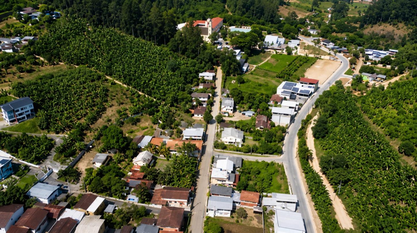 Nova etapa da obra em Jaciguá muda trânsito e exige atenção redobrada