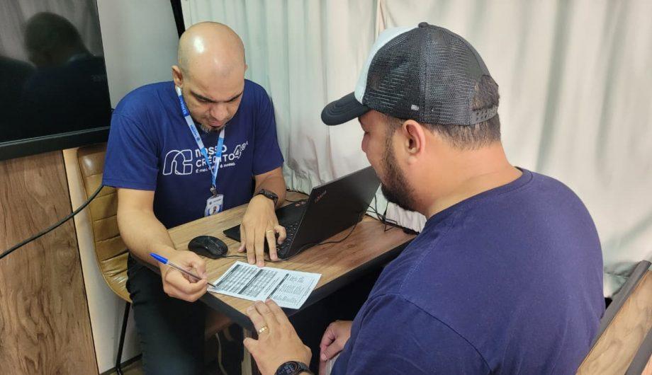 Prefeitura leva atendimento para MEIs à Praça Jerônimo Monteiro e reforça regularização de empreendedores