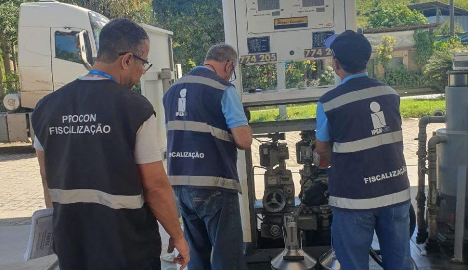 Procon intensifica fiscalização em postos de combustíveis de Cachoeiro