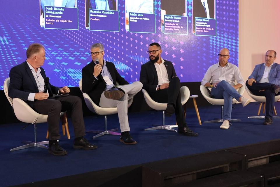 Vitória debate inteligência artificial e futuro do serviço público em fórum de inovação