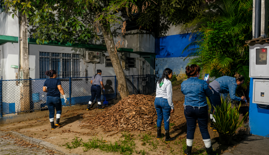 Cachoeiro capacita agentes para captura de escorpiões e reforça combate aos acidentes com animais peçonhentos