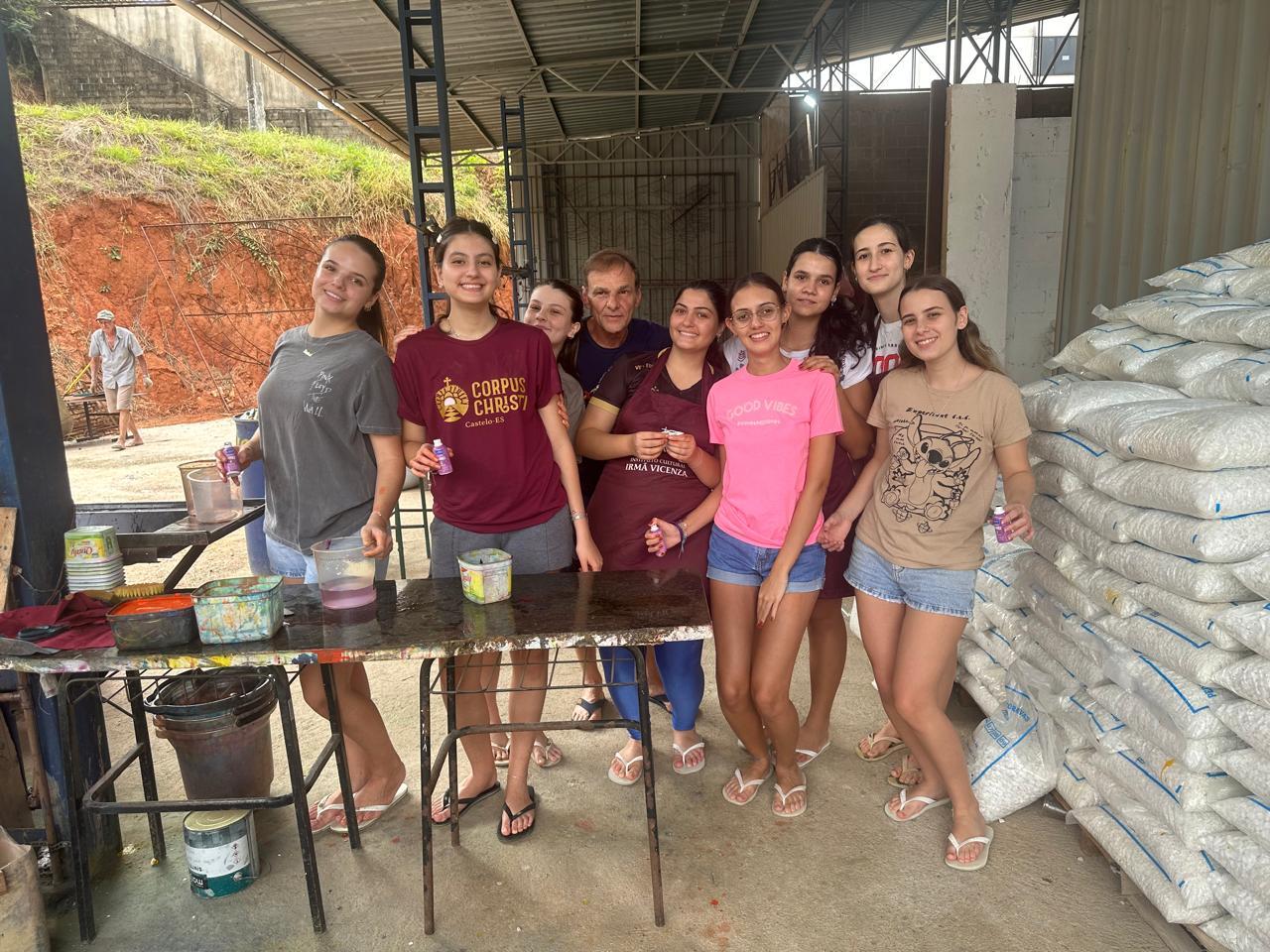 Castelo se prepara para Corpus Christi com mobilização de alunos e voluntários