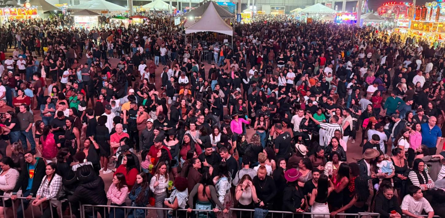 Com Michel Teló, Festa de Cachoeiro reúne 50 mil pessoas e entra para a história com público recorde