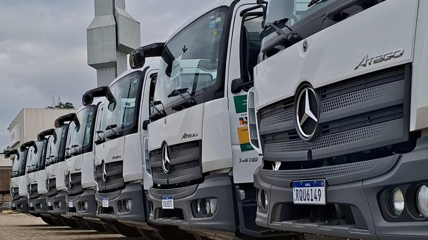Governo entrega 13 caminhões-pipa para reforçar abastecimento de água em municípios capixabas