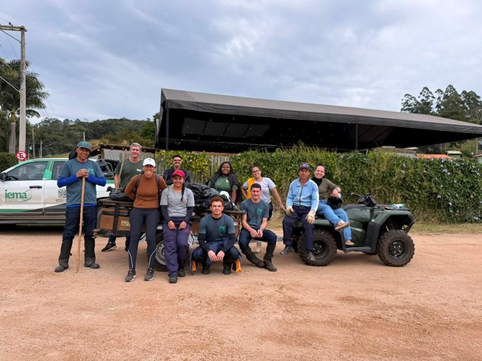 Mutirão recolhe grande quantidade de lixo e reforça preservação na Rota do Lagarto