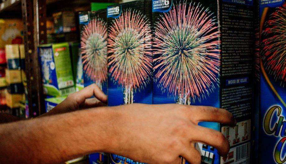 Procon de Cachoeiro intensifica fiscalização sobre venda de fogos de artifício durante a Copa do Mundo