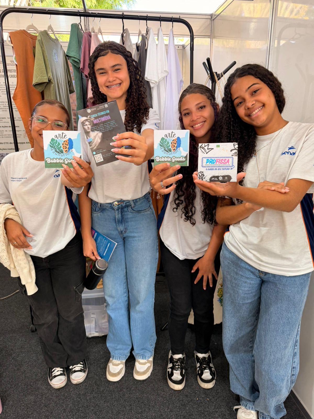 Projeto do CEET transforma fauna e flora de Vargem Alta em arte e educação ambiental