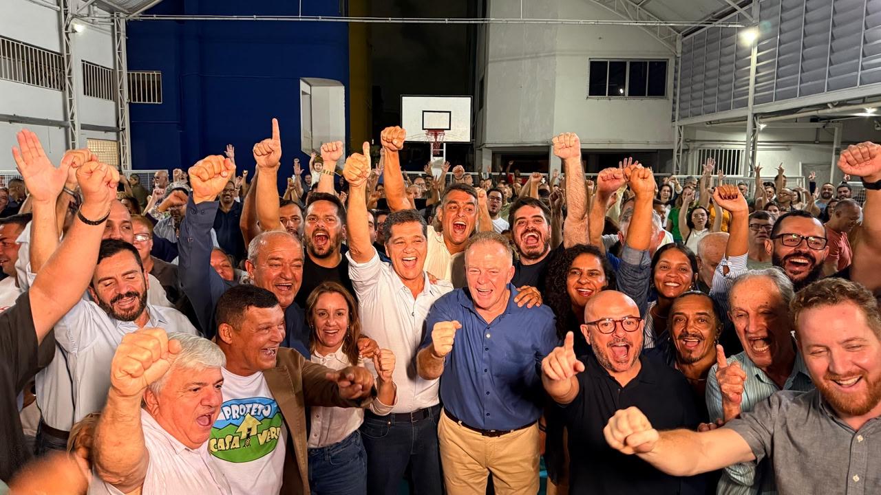 Ricardo Ferraço defende diálogo e participação popular em encontro político em Vitória