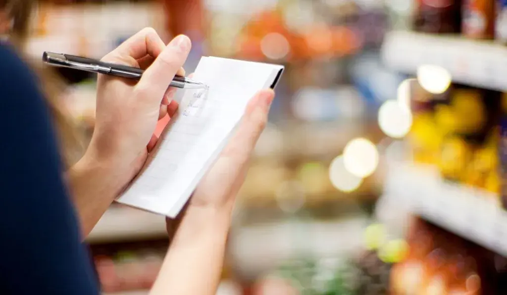 Cesta básica sobe em 17 capitais brasileiras e salário mínimo ideal deveria ultrapassar R$ 8 mil