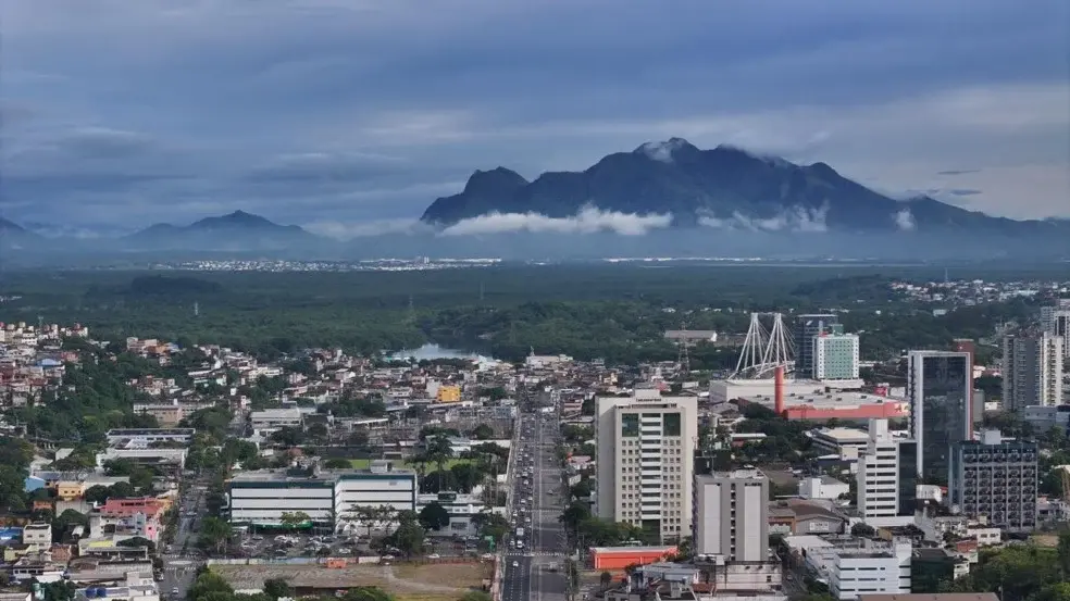 Frente fria muda o tempo e traz chuva fraca para o litoral do Espírito Santo