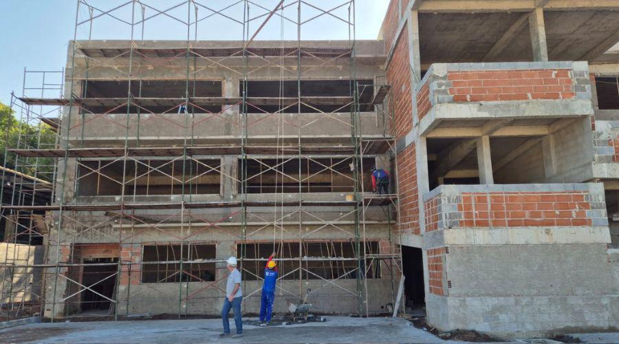 Nova escola em Ponta da Fruta entra na fase final das obras e terá capacidade para 1,8 mil alunos