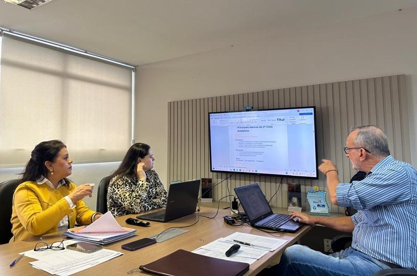 Serra acelera plano para atrair empresas, gerar empregos e fortalecer o empreendedorismo
