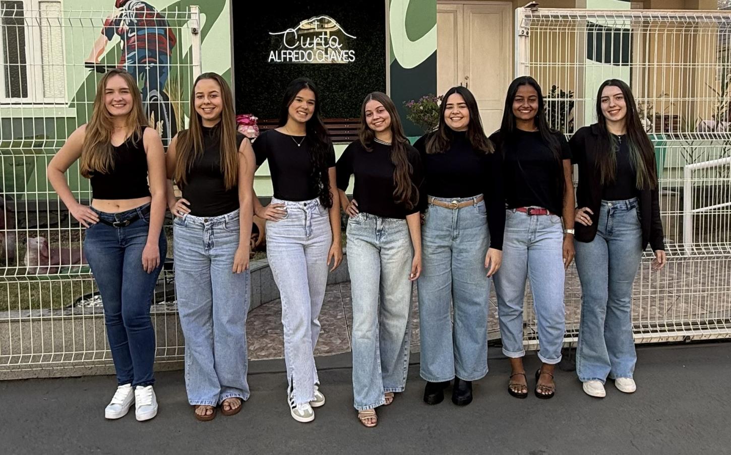 Sete candidatas disputam a coroa da 51ª Festa da Banana e do Leite