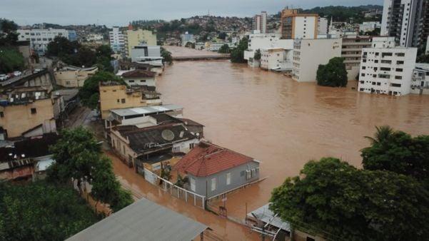 Cachoeiro aprova programa para retirar pessoas de áreas de risco antes de enchentes e fortes chuvas