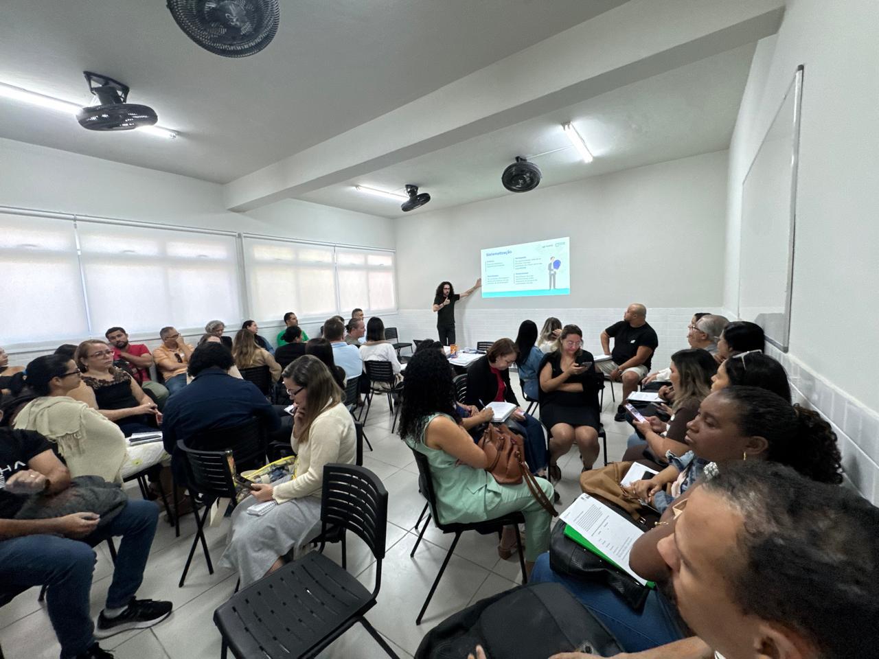 Cariacica fortalece inclusão nas escolas com formação para diretores e pedagogos