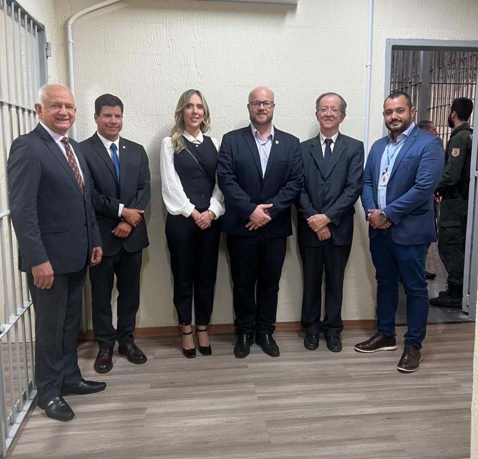 Centro de Triagem de Viana ganha novas cabines para audiências virtuais