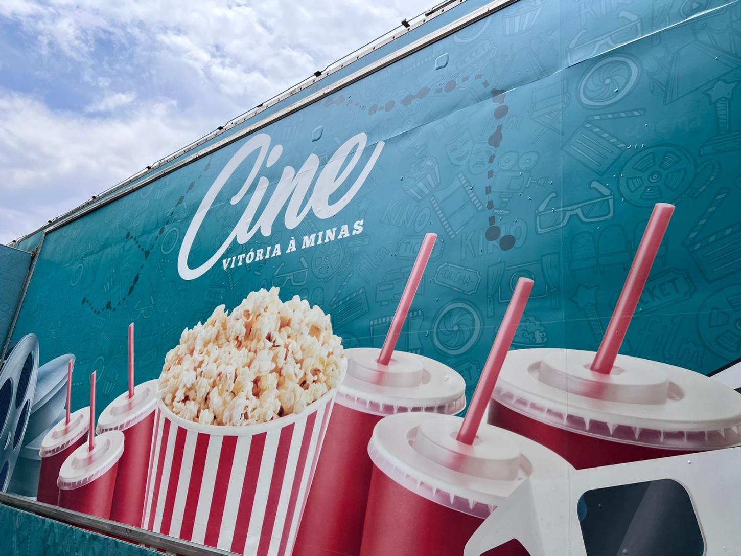 Cinema itinerante chega a escolas de Cariacica e vai atender mais de 300 estudantes gratuitamente