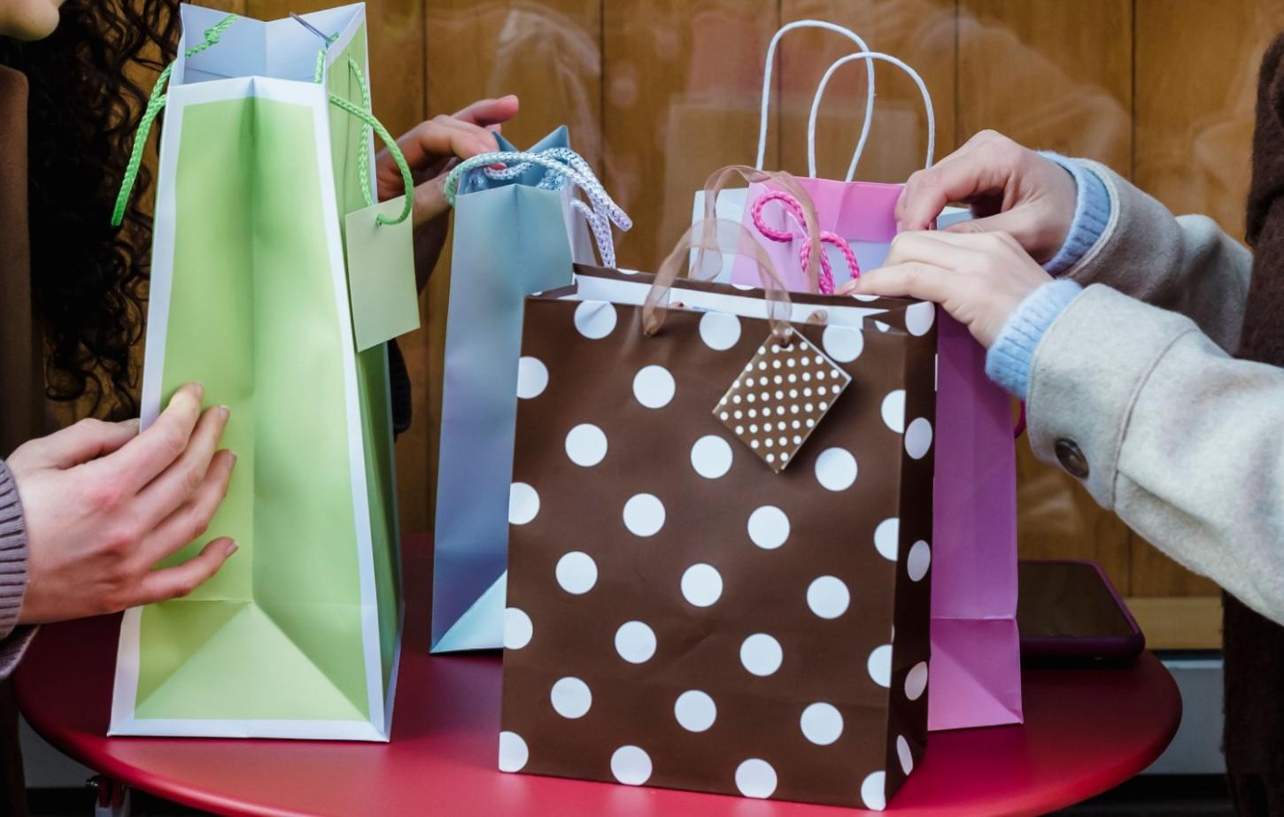 Dia dos Pais: Procon de Cariacica orienta consumidores para evitar prejuízos nas compras