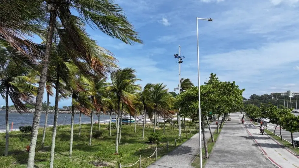 Frente fria deixa o Espírito Santo, mas alerta para ventos fortes continua no litoral
