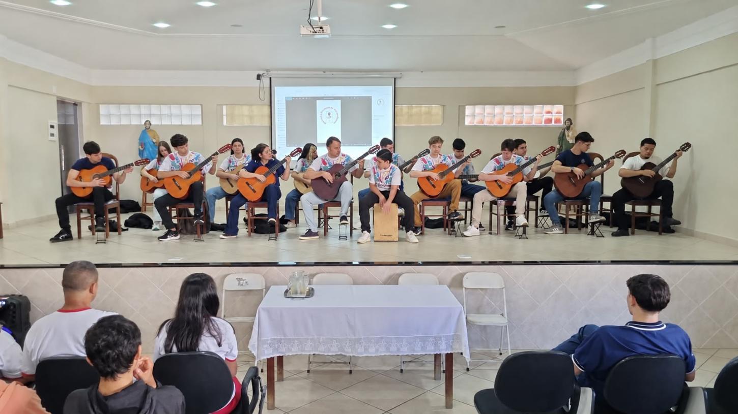 Pestalozzi celebra 34 anos com fórum sobre inclusão em Alfredo Chaves