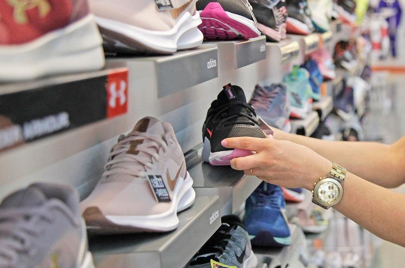 Procon da Serra reforça orientações para compras seguras no Dia dos Pais