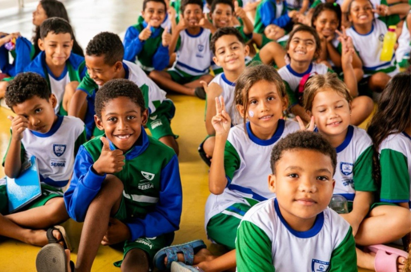 Serra comemora melhor Ideb em 20 anos e amplia investimentos para transformar futuro dos estudantes