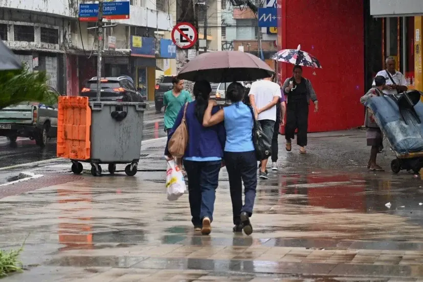 Vitória e Vila Velha lideram ranking nacional de chuva e registram os maiores acumulados do Brasil