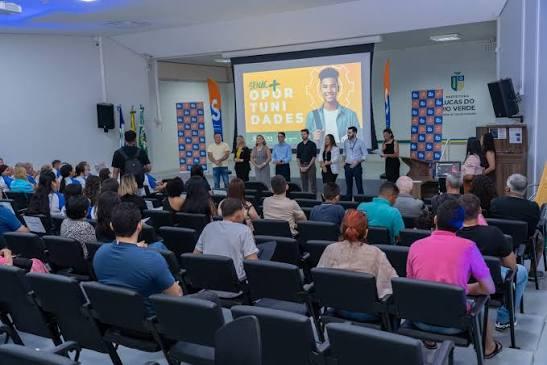 Alfredo Chaves certifica 84 alunos após cursos gratuitos de qualificação profissional