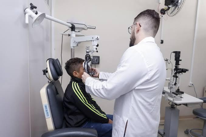 Alfredo Chaves faz 1,2 mil exames de vista em mutirão e prepara nova etapa para outubro