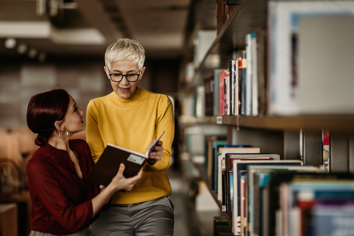 Bibliotecários ganham papel estratégico no combate à desinformação eleitoral