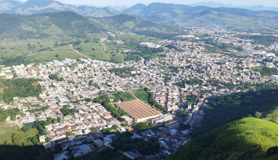 Cachoeiro visto do alto: caminhada de 6 km leva participantes até a Torre de TV neste domingo