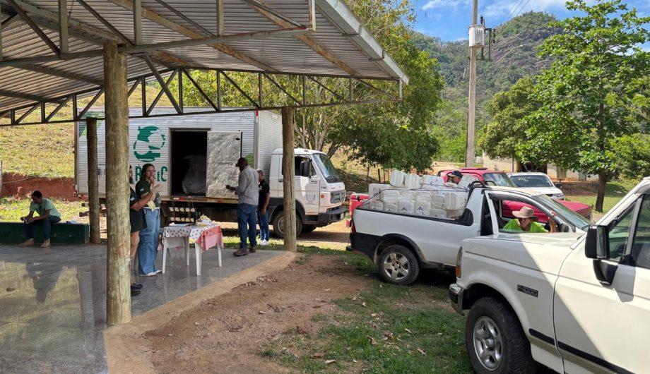 Campo Limpo: mutirão recolhe quase 190 embalagens de agrotóxicos na zona rural de Cachoeiro