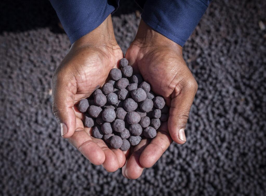 ES lidera crescimento da produção industrial no país em julho